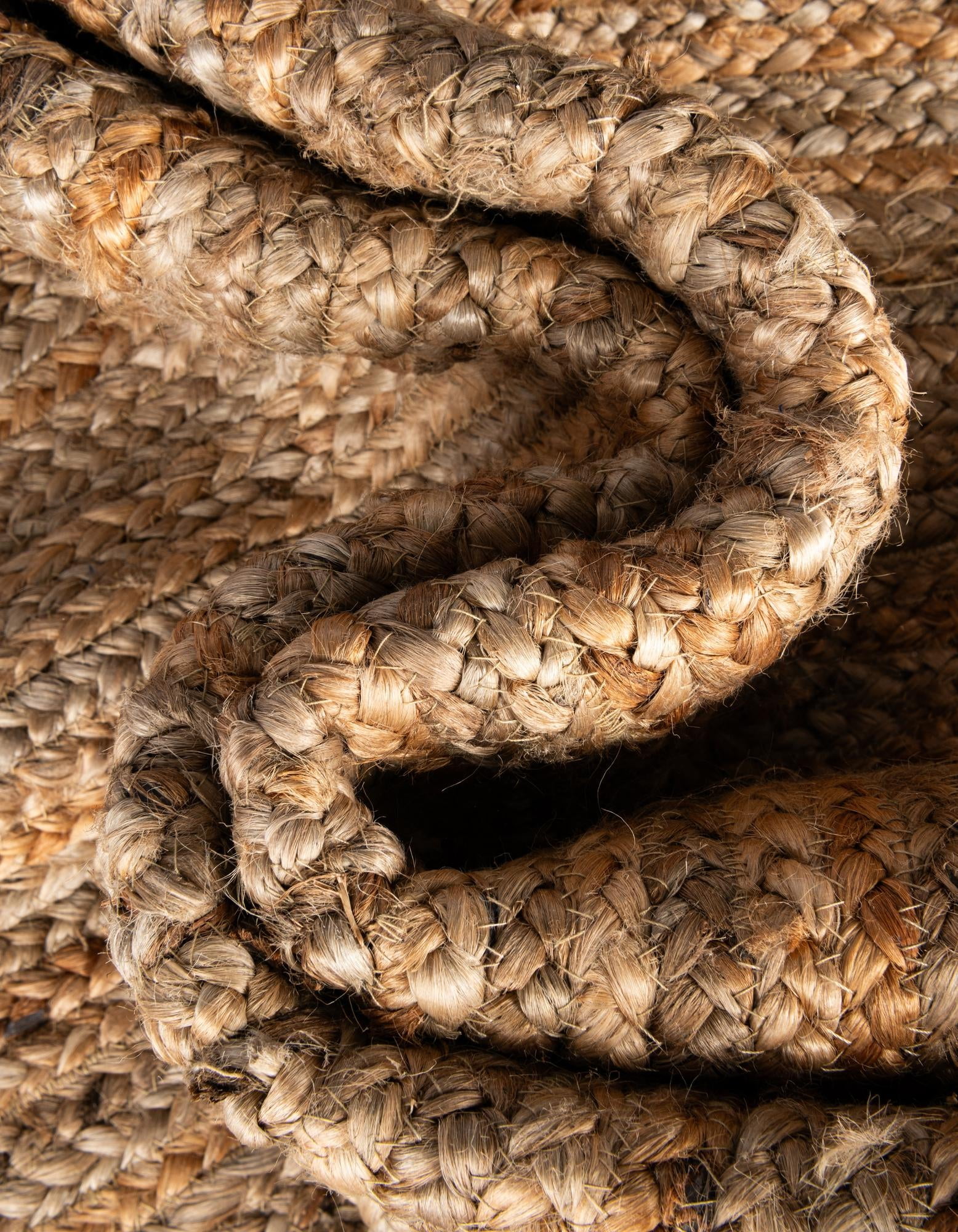 Unique Loom Braided Jute Collection Area Rug - Goa (8' x 10' Oval Natural/Navy Blue)