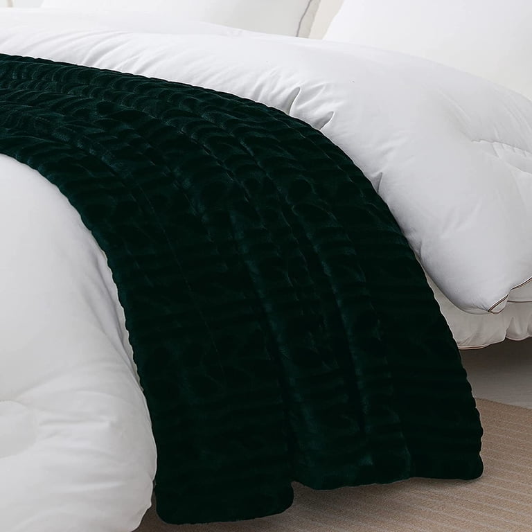 Exclusivo Mezcla 50x70 Sherpa Fleece Throw, Forest Green photo 5