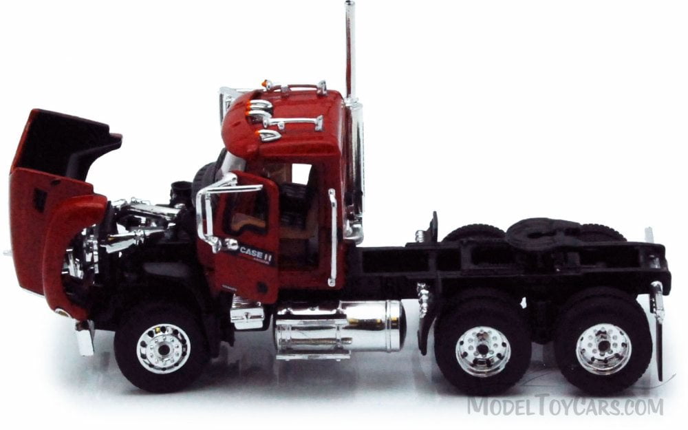 60-0205 First Gear 1:64 SCALE  Mack Granite Red & Silver Tri-Axle Lowboy Trailer 