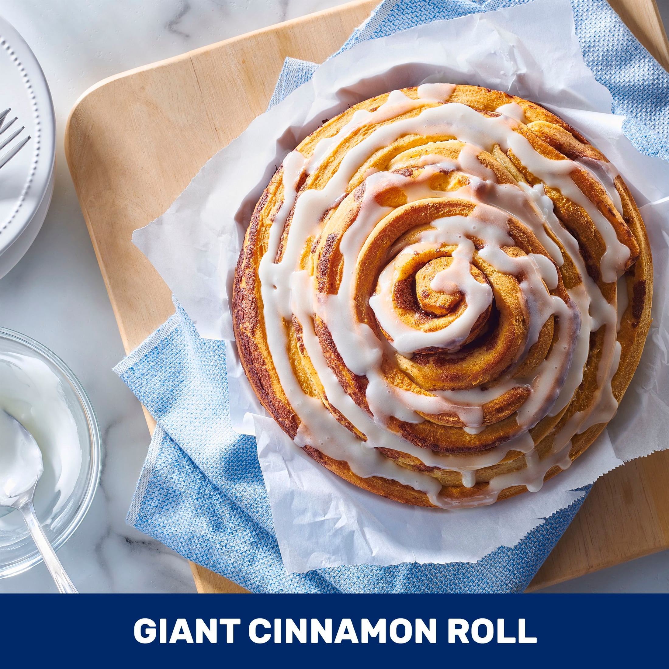 Pillsbury Flaky Grands! Cinnamon Rolls with Cinnabon Cinnamon and Cream Cheese Icing, 5 count