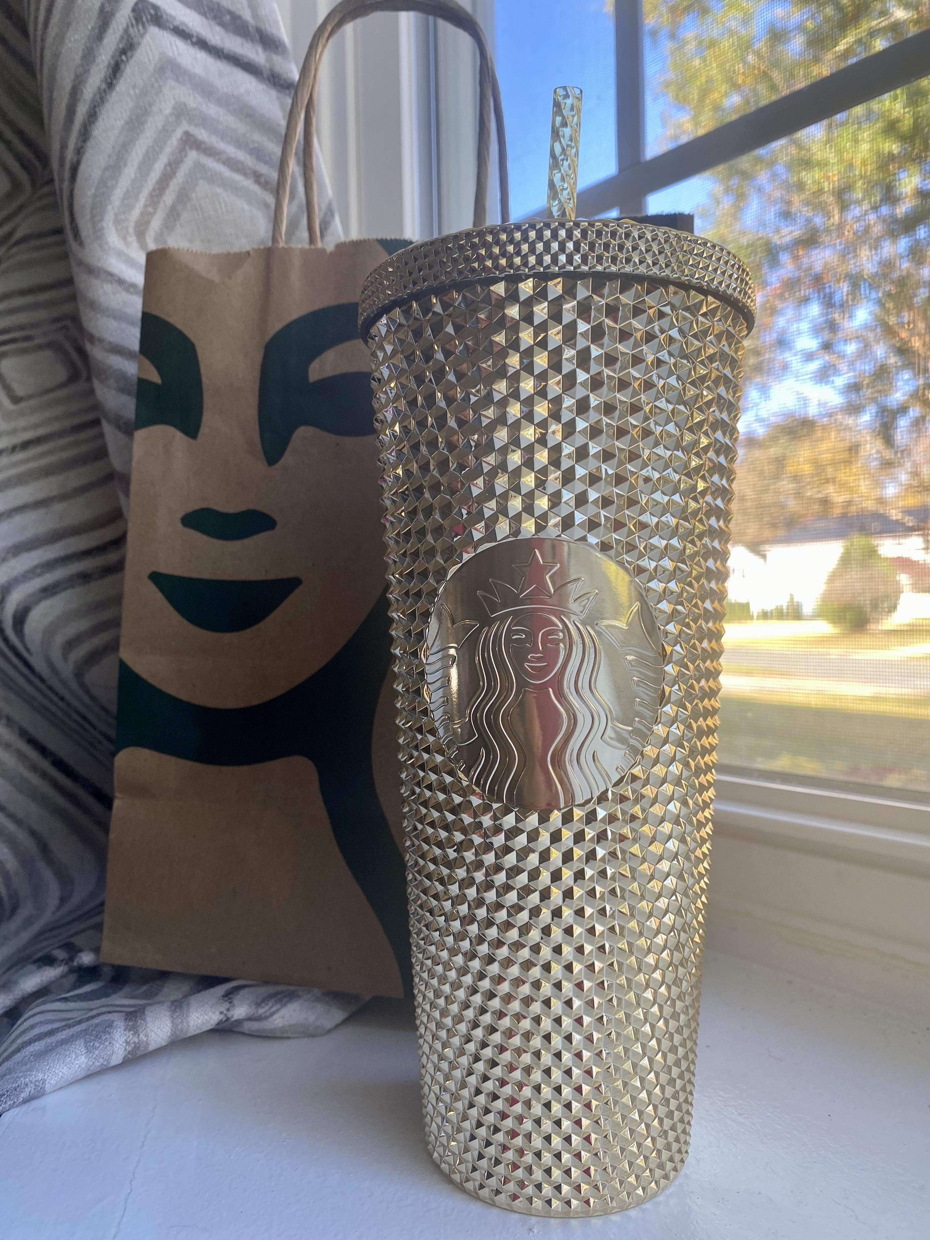 Starbucks *Christmas 2022* Gold Foil Studded Cold Drink Tumbler 24oz