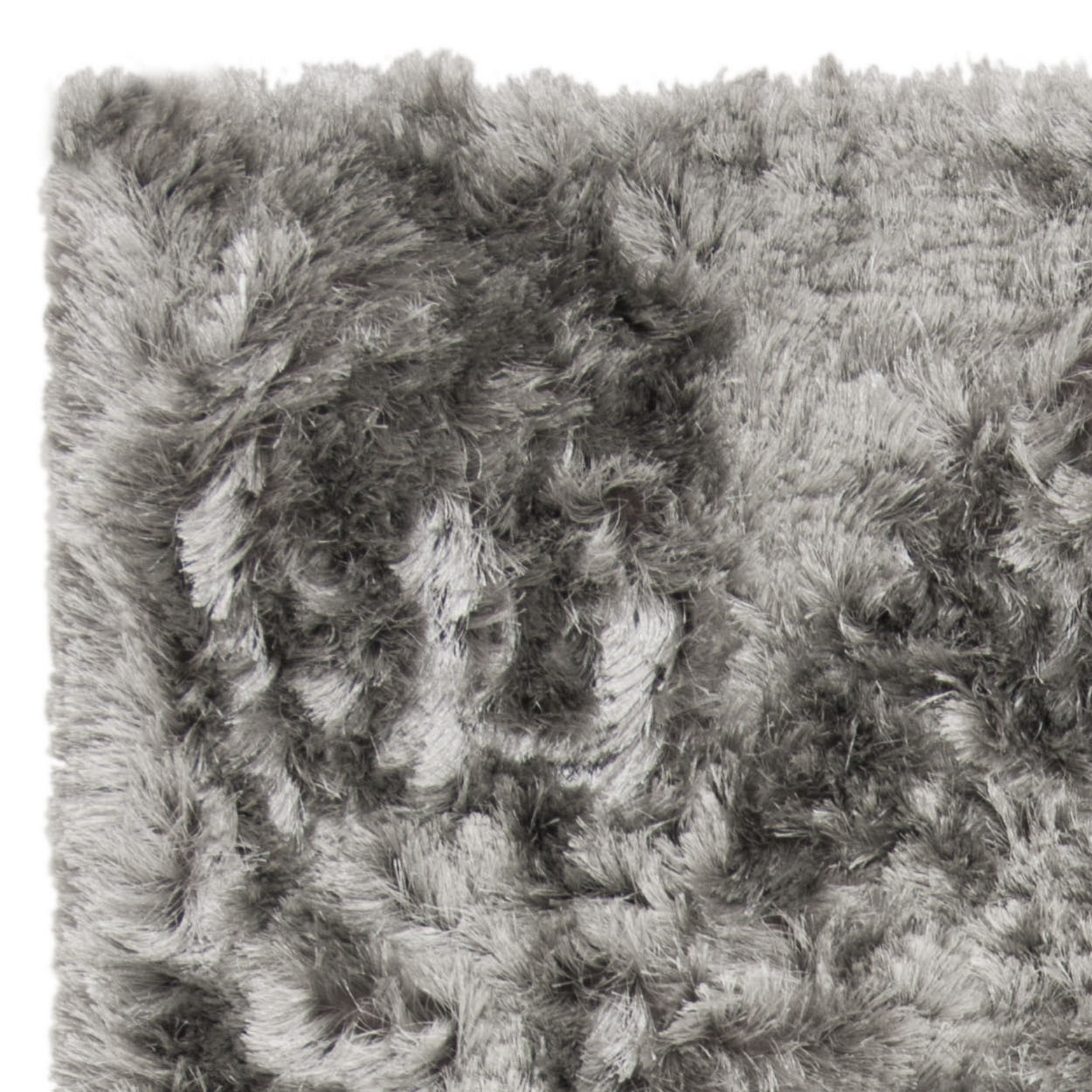 SAFAVIEH Ocean Trellis Solid Plush Polyester Shag Area Rug, Silver, 6' x 9'