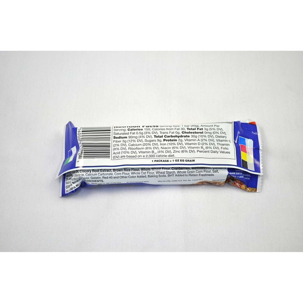 Cheerios Strawberry Cereal Bar, 1.42 Ounce -- 96 per Case.