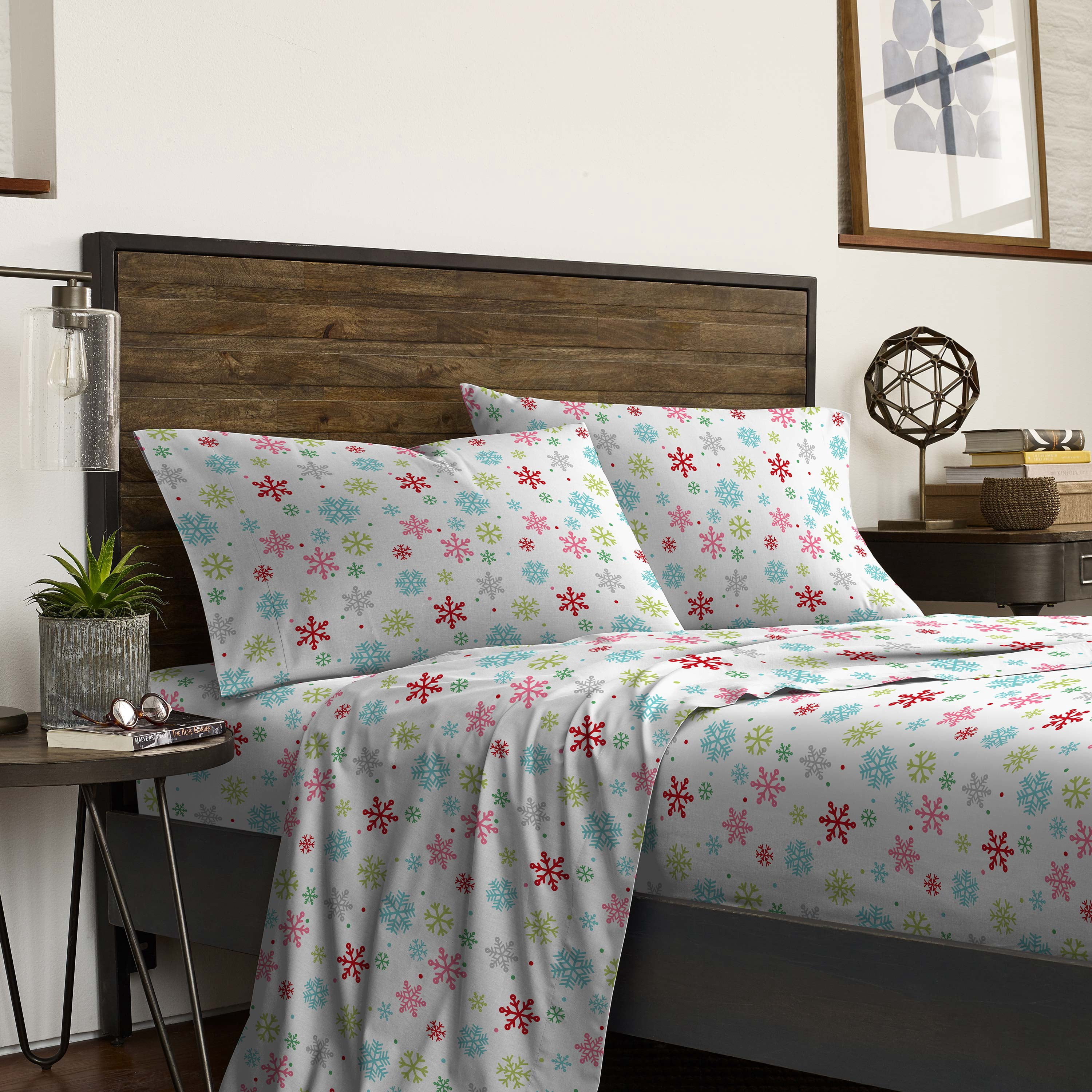 Martex 2-Pack Holiday Twin Snowflake and Fa la la la Sheet Set