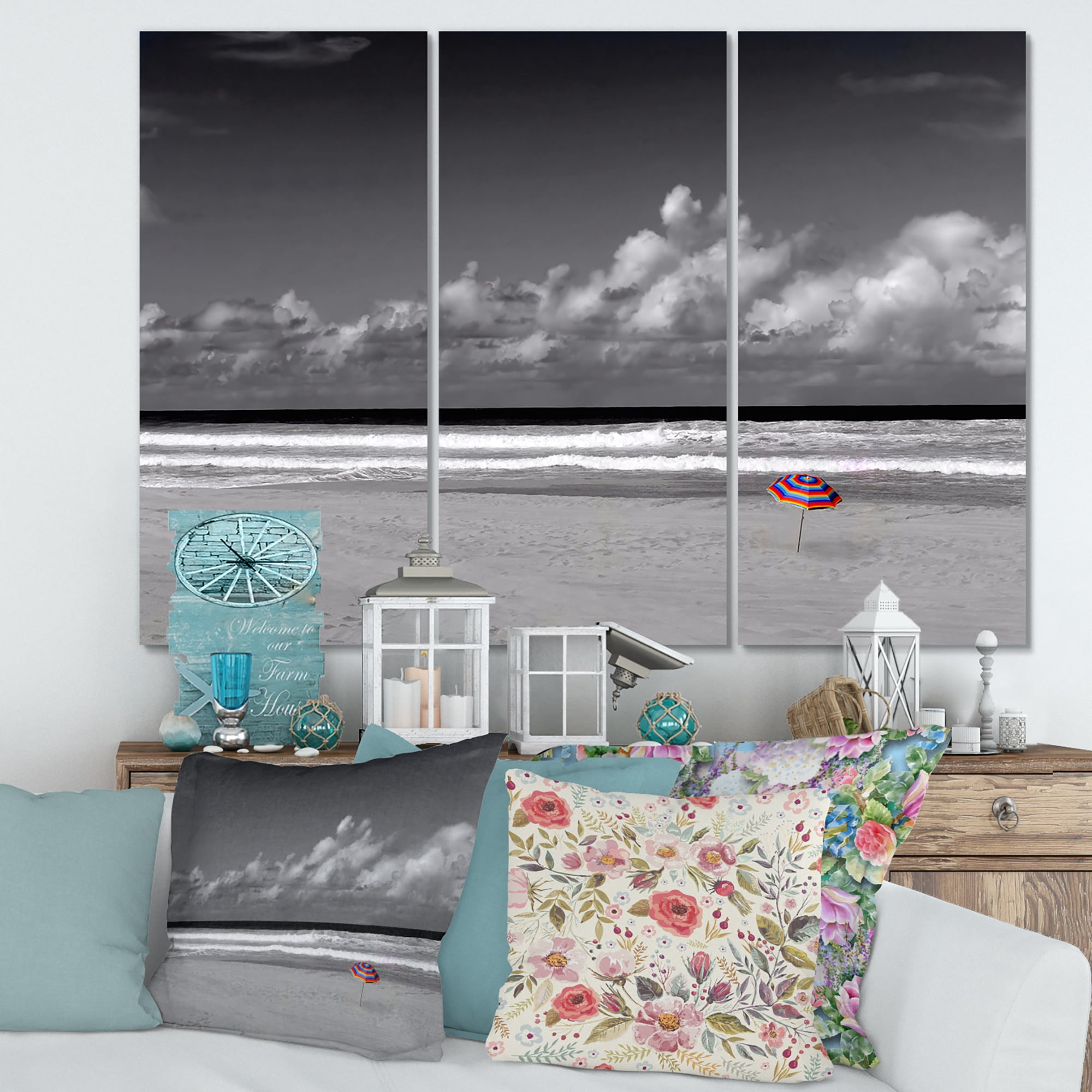 Designart ' Black and White Coastline Under Cloudy Sky ' Lake House Canvas Wall Art Print