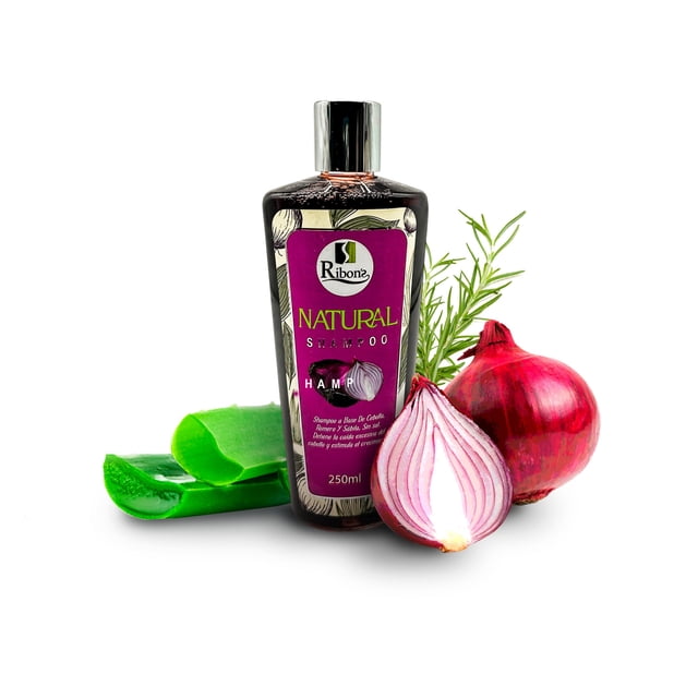 champú ribon's de cebolla, aloe vera y romero, 250 ml, para el crecimiento del cabello botella frontal centrada de 250 ml con etiqueta morada Ribon's Natural, acompañada de una cebolla roja partida, una cebolla entera, un trozo de hoja de aloe vera y una ramita de romero sobre fondo blanco; a menudo usado como referencia visual en rutinas naturales de cuidado capilar.