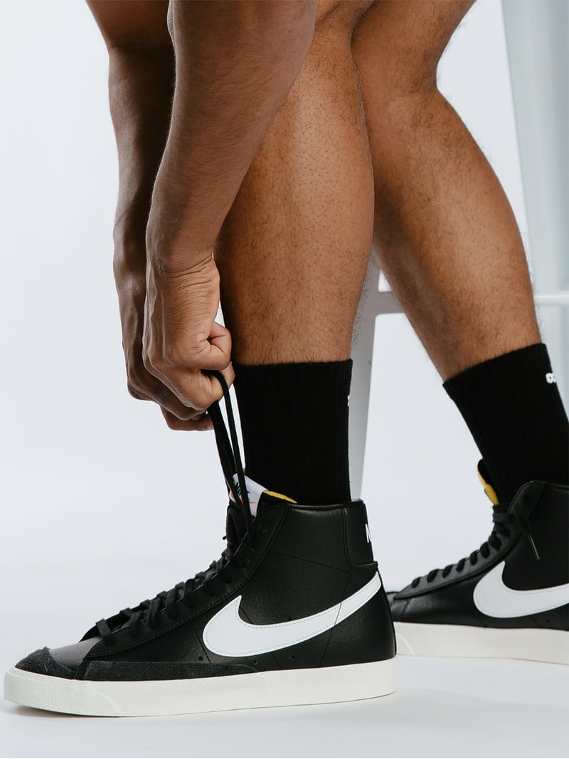 Pair of Thieves Blackout/Whiteout Men's Cushioned Crew Socks,