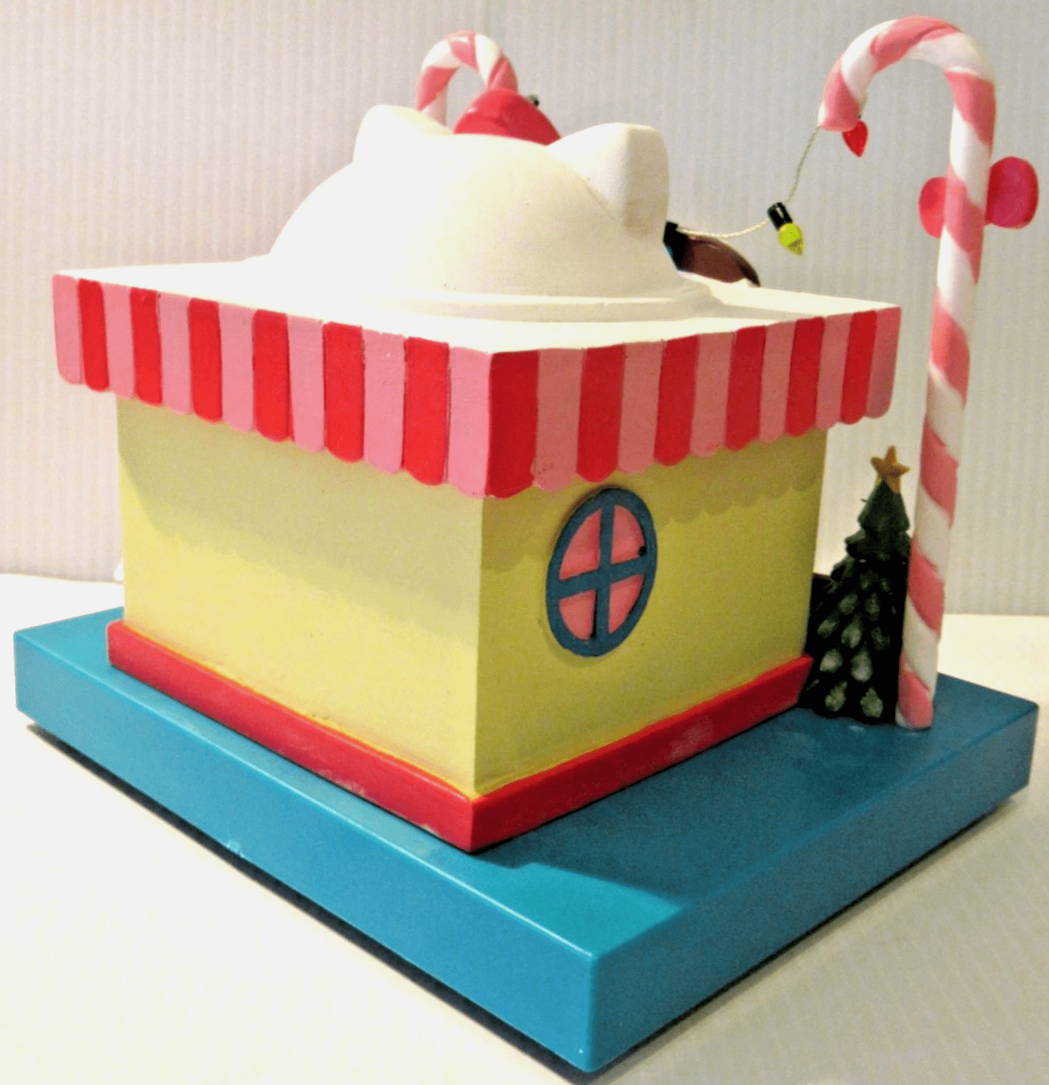 Hello Kitty & Friends Holiday Candy Shop Light-Up Display Décor – Christmas Candy Cane Booth with Lights & Characters