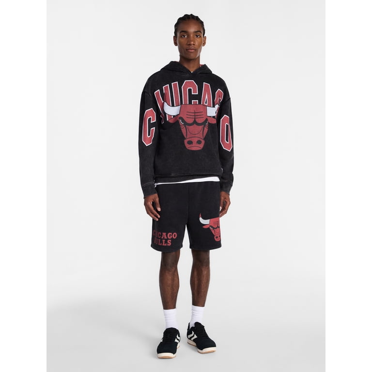 NBA Men's Chicago Bulls Oversized Graphic Hoodie photo 2