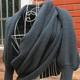 thumbnail image 4 of Minnieouse Manténgase a la moda y cómoda bufanda larga de invierno para mujer con mangas unisex única fácil de usar Accesorios de disfraces Verde negruzco, 4 of 6