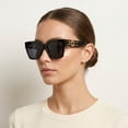 thumbnail image 2 of GAFAS DE SOL NEGRAS CUADRADAS SUN163 F3028, 2 of 9