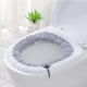 thumbnail image 4 of Asiento de inodoro para el hogar engrosado con asa, anillo de inodoro de invierno, juegos lavables, asiento de inodoro de punto, un asiento, 4 of 8