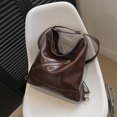 thumbnail image 4 of Bolso de hombro femenino de versión coreana de gran capacidad con textura de viaje retro, bolso de mano femenino versátil de principios de primavera 2025., 4 of 5