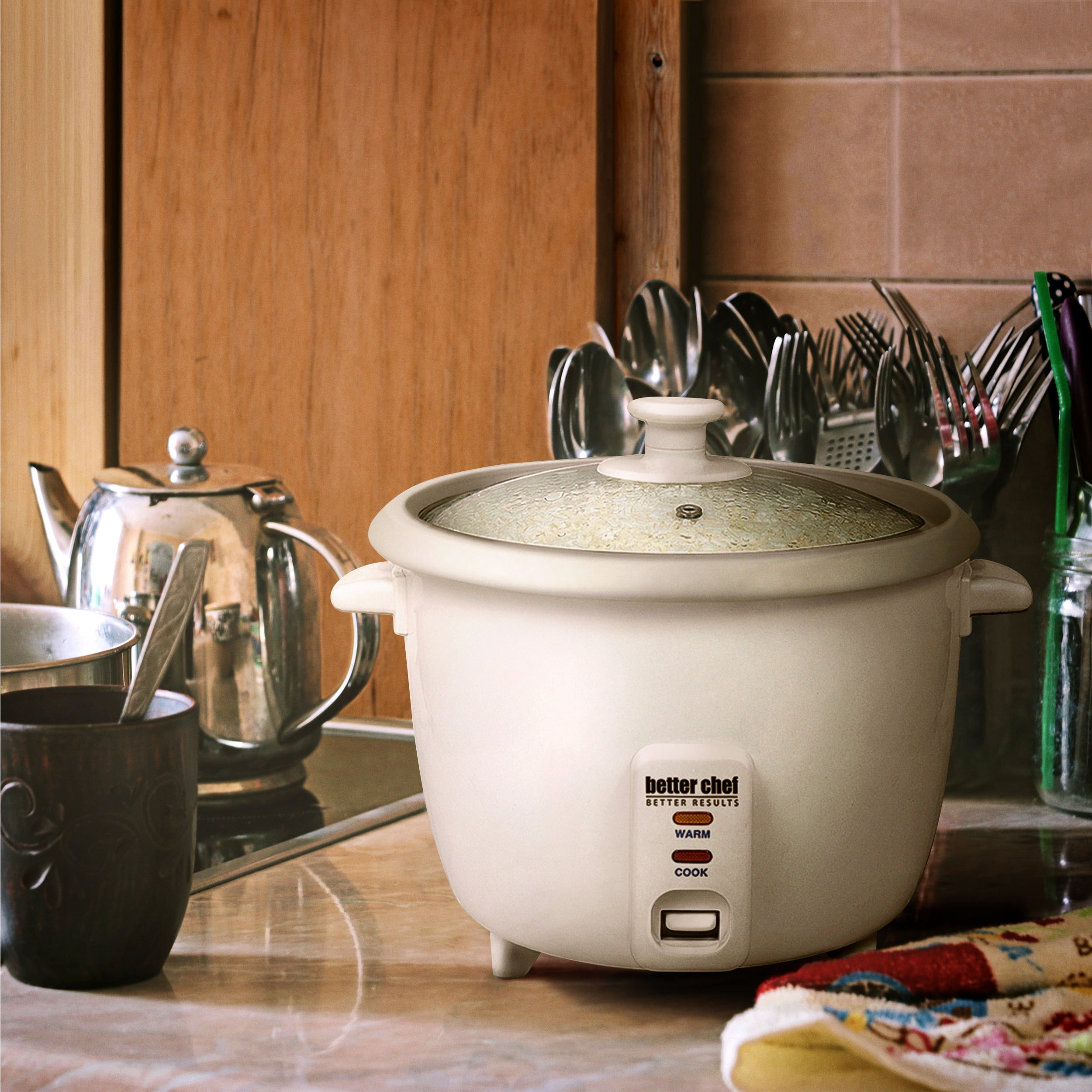 Better Chef 10 Cup Rice Cooker with Food Steamer Attachment in White
