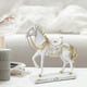 thumbnail image 4 of Estatua de caballo, adorno de caballo, estatua de animal, coleccionable, decorativa, artesanía creativa Blanco, 4 of 7