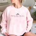 thumbnail image 2 of Camisa de Larga para Mujer con Versículo Bíblico, Sudadera con Estampado " Puede Mover Montañas", Top Informal. Rosa L, 2 of 3