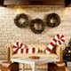 thumbnail image 4 of Cojín navideño con forma de bastón de caramelo | Cojín decorativo rojo y blanco con forma de menta | Cojín decorativo de felpa suave para sala de estar, dormitorio y oficina, 4 of 4