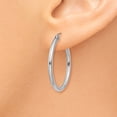 thumbnail image 3 of Boucles d'Oreilles Rondes en Tube d'Or Blanc 14 Carats, 3 of 8