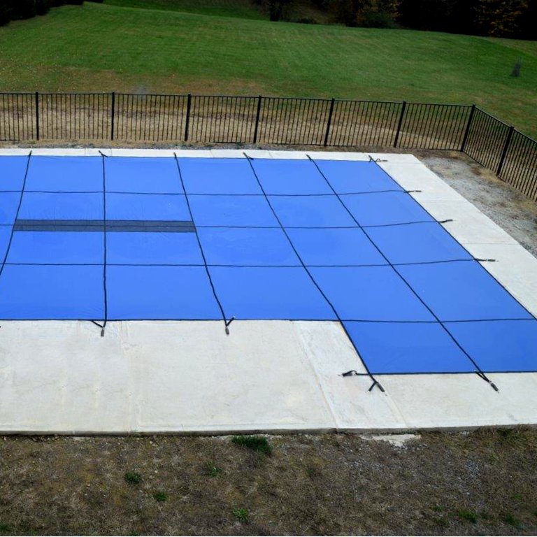 WaterWarden Safety Pool Cover for 20' x 38' in Ground Pool - Blue Solid with Center Drain Panel