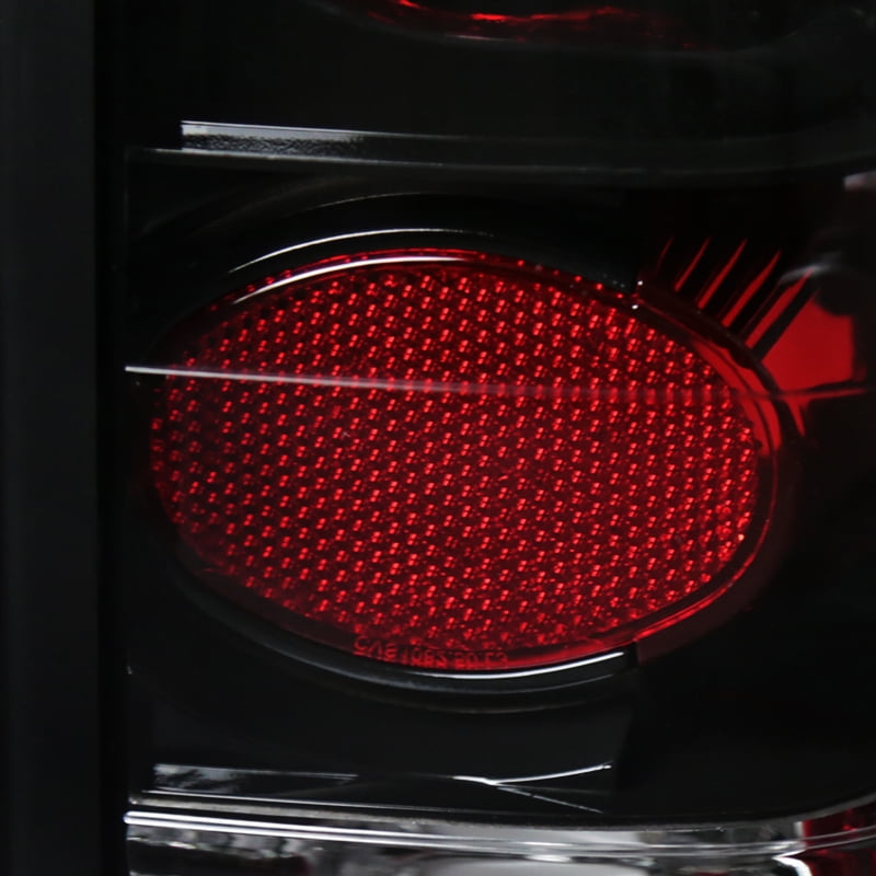 Spec-D Tuning Black Tail Lights Compatible with 1982-1993 Chevy S10, 1983-1994 Chevy S10 Blazer, 1983-1990 GMC S15, 1991-1993 GMC Sonoma, Left + Right Pair Assembly