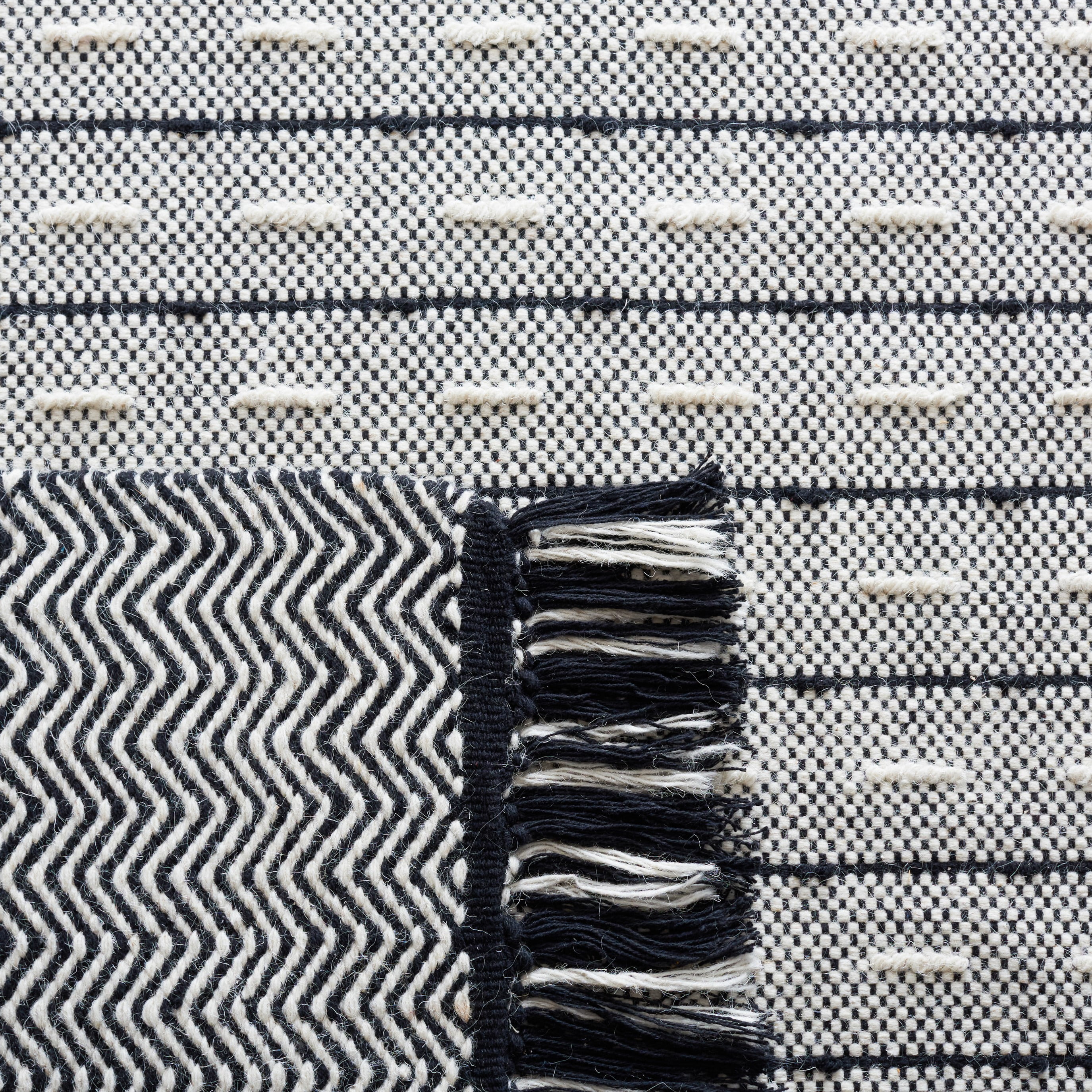 SAFAVIEH Vermont Wynonna Stripe Area Rug, Ivory/Black, 8' x 10'
