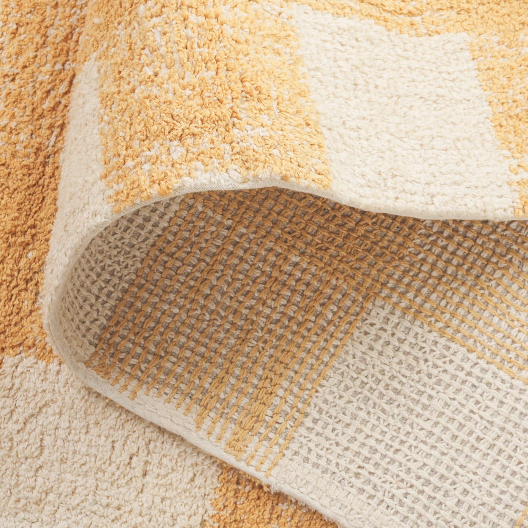 SAFAVIEH Easy Care Maggie Plaid Area Rug, Ivory/Gold, 4' x 6'