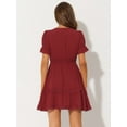 thumbnail image 4 of Mini vestido sólido de manga corta con cuello en V y cintura elástica para mujer Rojo M, 4 of 5