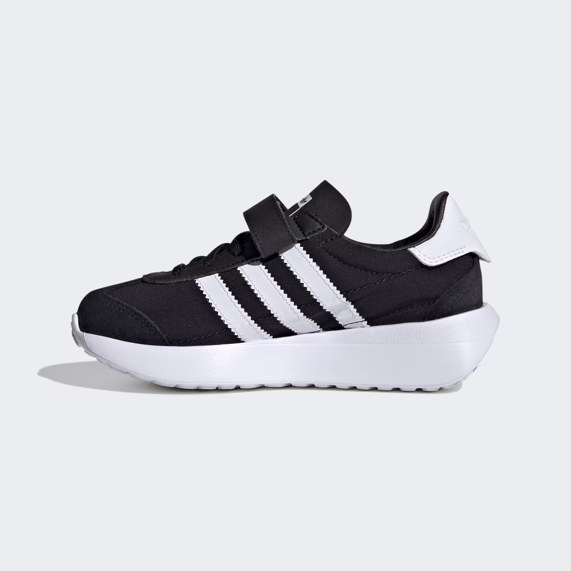 thumbnail image 2 of Tenis Adidas Country XLG Negro Niño Escolar con Velcro de Cuero, 2 of 5