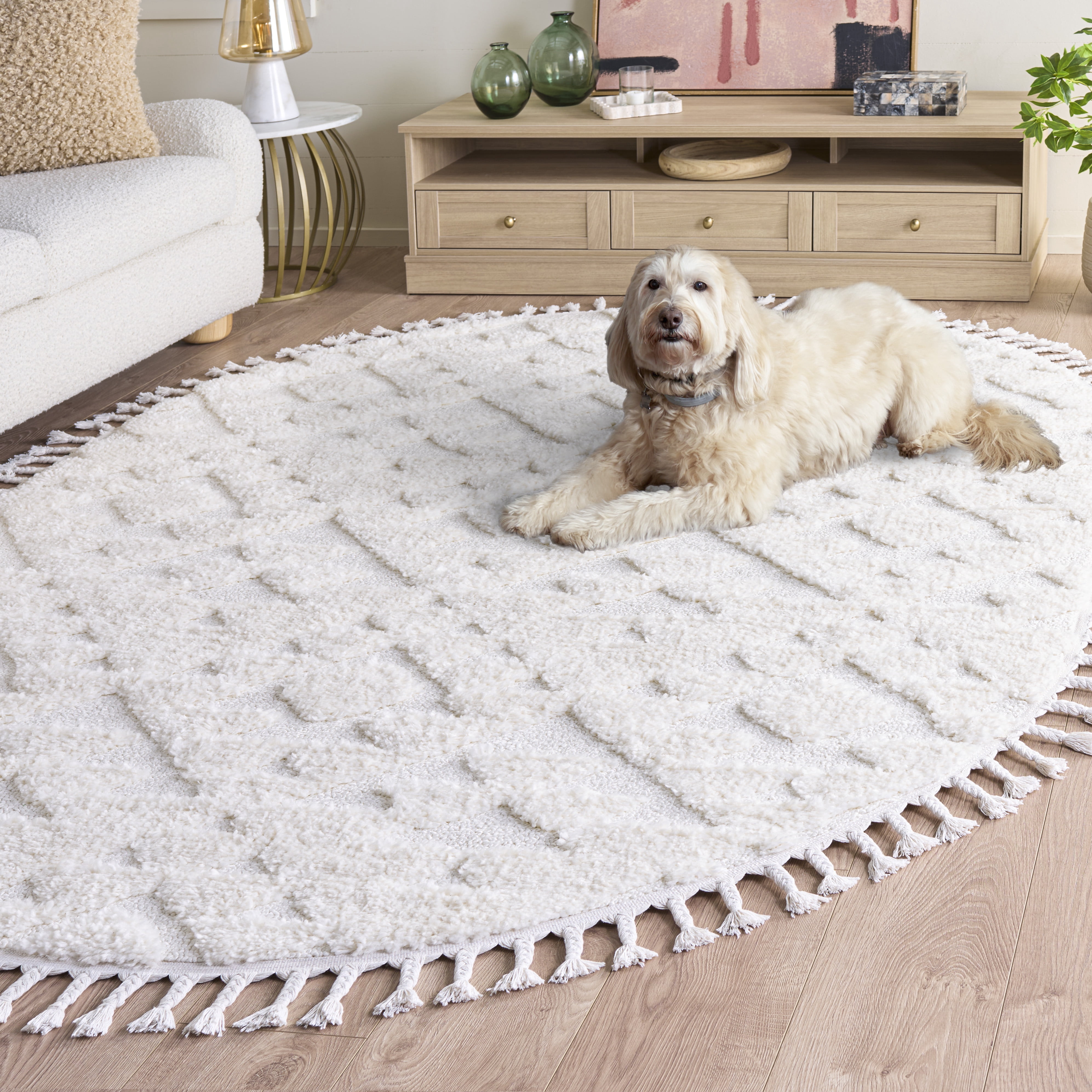 Safavieh Moroccan Tassel Larry Geometric Shag Area Rug, Ivory, 6' x 8' Oval