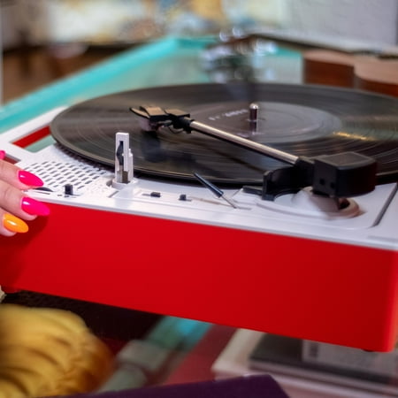 Victrola - Re-Spin Sustainable Bluetooth Suitcase Record Player - Poinsettia Red