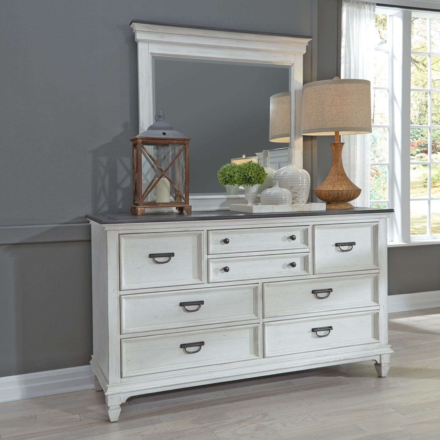 Liberty Furniture Allyson Park California King Bed Dresser & Mirror Nightstand