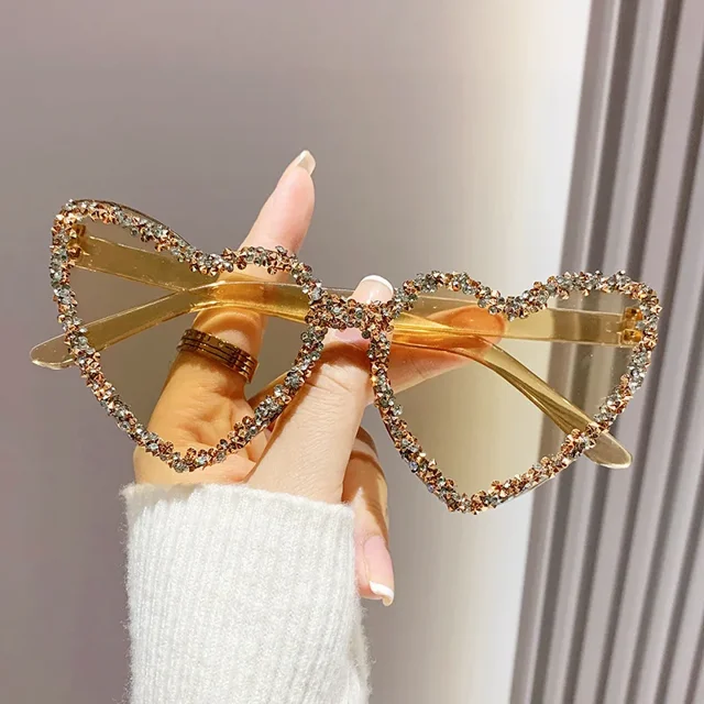 Gafas de sol con forma de ojo de gato para mujer, anteojos de sol de estilo Vintage, con degradado, en forma de corazón, con diamantes de imitación brillantes, con Uv400, 2024