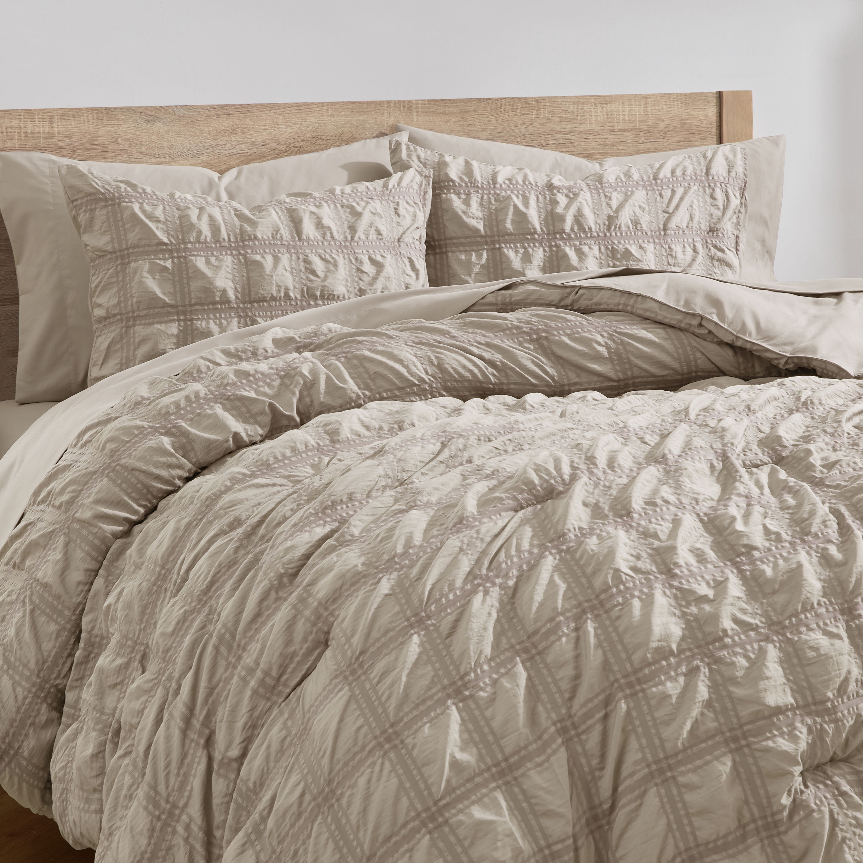 LammaLoe King Size Comforter Sets, 7 Piece Seersucker Bed in a Bag, Bedding Comforter Set with Sheets, Modern Bed Set, Oatmeal