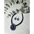 thumbnail image 5 of Conjunto Clásico de Collar, Areneros y Pulsera con Corona Azul de Corazón Marino, 5 of 5