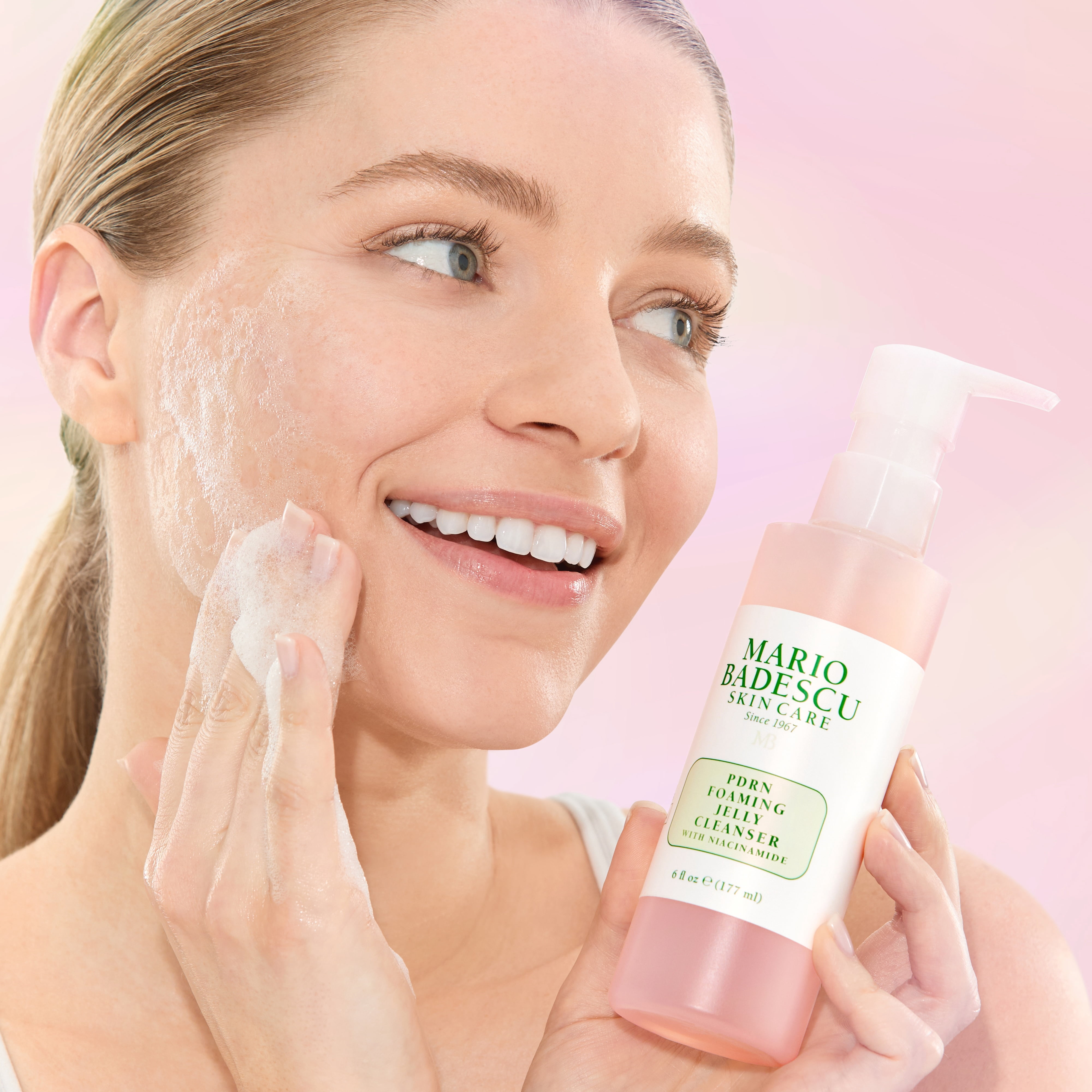 &nbsp;Mario Badescu Foaming PDRN Jelly Cleanser with Peptides and Niacinamide&nbsp;