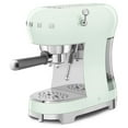 thumbnail image 4 of Smeg Cafetera espresso manual con varilla de vapor, 15 bares de presión, filtro porta de acero inoxidable, calentador de tazas pasivo, controles fáciles de usar y cuchara medidora fabricada en Italia, 4 of 5