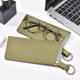 thumbnail image 2 of Estuche para gafas con llavero.Estuche portátil para gafas de sol para hombre y mujer.Soporte de piel sintética suave para gafas de lectura.Organizador de gafas de viaje para bolso,mochila o, 2 of 6