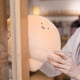 thumbnail image 4 of Almohada corporal de peluche de oso lindo de 9 pulgadas, almohadas corporales cilíndricas de dibujos animados gordos para niños, regalos de juguete súper suaves para abrazar para ropa de cam, 4 of 5