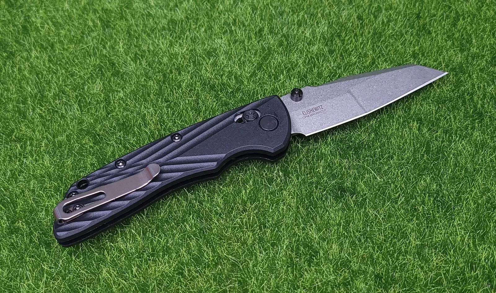 Hogue Deka Folding Knife, 3.25 in CPM MagnaCut Stainless Steel Wharncliffe Blade
