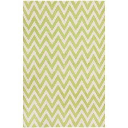 SAFAVIEH Dhurrie Bentley Chevron Zigzag Wool Area Rug  Green/Ivory  6  x 6  Square Dhurries Rug Collection. Contemporary Flat Weave Rugs. The Dhurrie Collection of contemporary flat weave rugs is made using 100% pure wool and faithful obedience to the traditions of the local artisans of India. The original texture and soft coloration of antique Dhurries  so prized by collectors  is skillfully recreated in these sublime carpets. Flat weave construction and classic geometric motifs  with their natural  organic nuances in pattern and tone  are equally at home in casual  contemporary  and traditional settings.