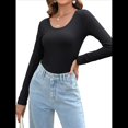 thumbnail image 3 of Camiseta Básica Ajustada con Cuello Redondo, y para Mujer Negro S, 3 of 9