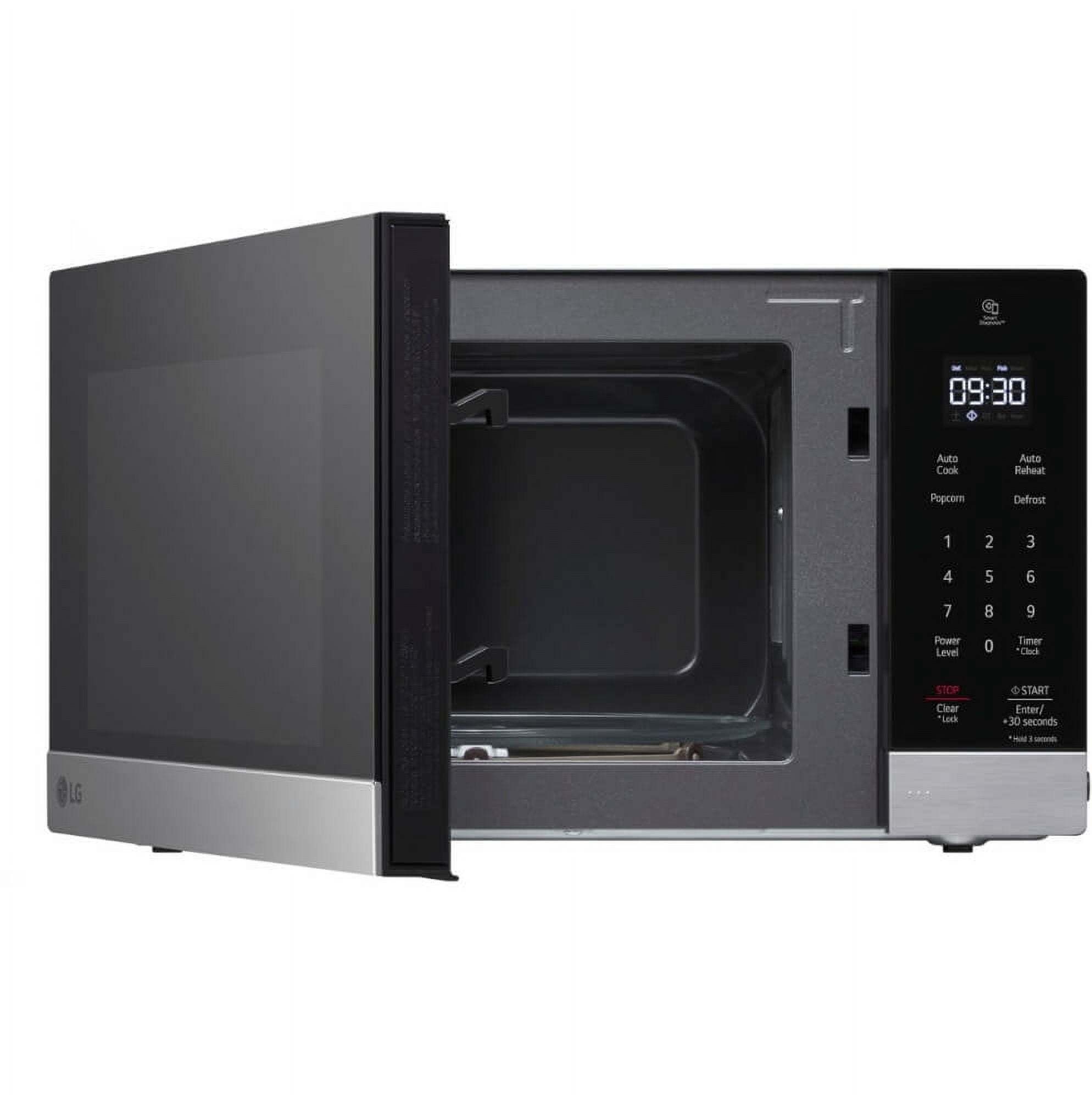 LG 0.9 cu ft NeoChef Countertop Microwave Oven