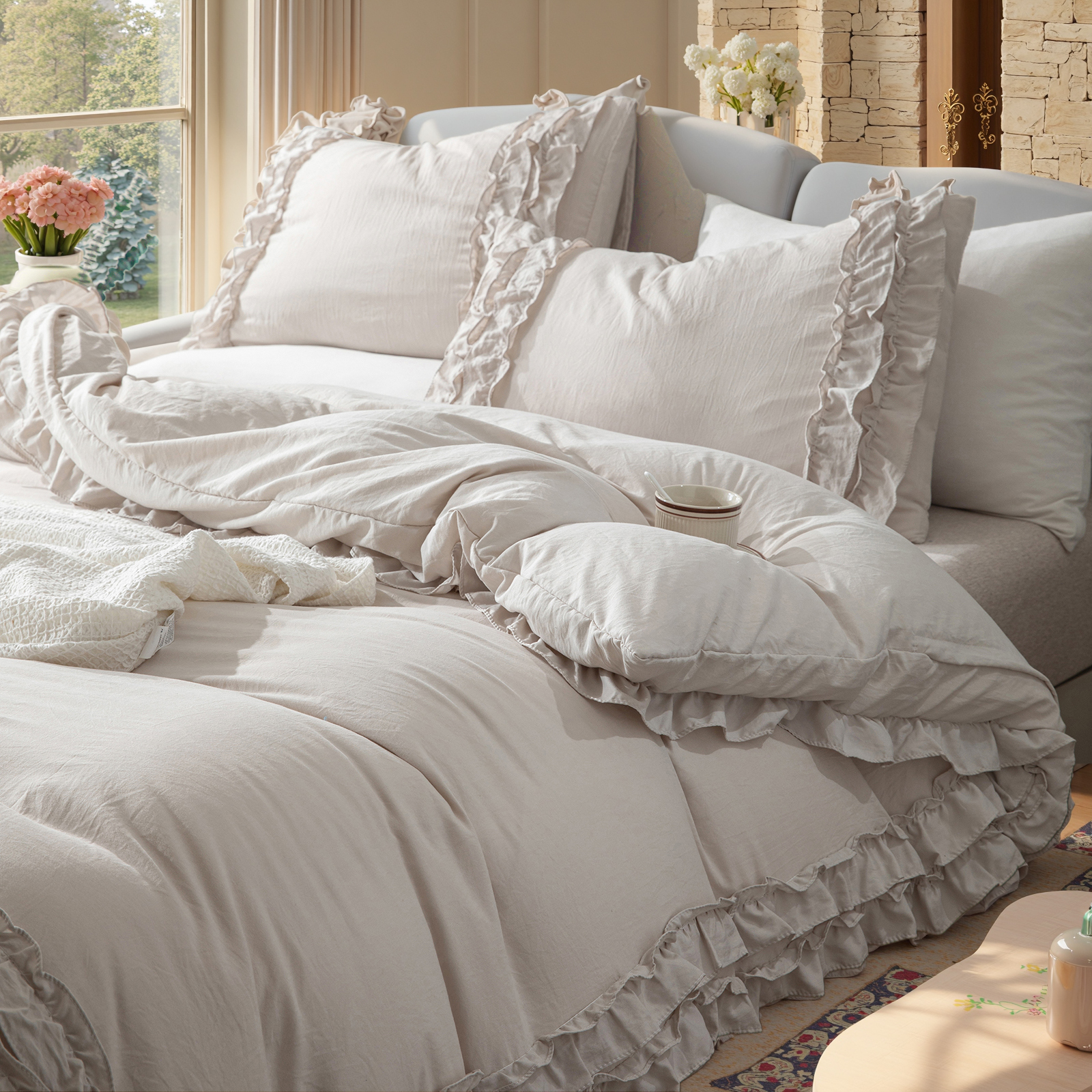 Boho Ruffled Comforter Set Super Soft Cozy Bedding Set with Pillowcases Elegant Chic Bedroom Decor Rustic Farmhouse Quilt Comforter 3 Pcs Set