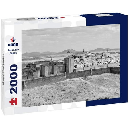 Noah Jigsaw Puzzle Fortress and Castle of Elvas in Alentejo, Portugal in black white 2000 pieces