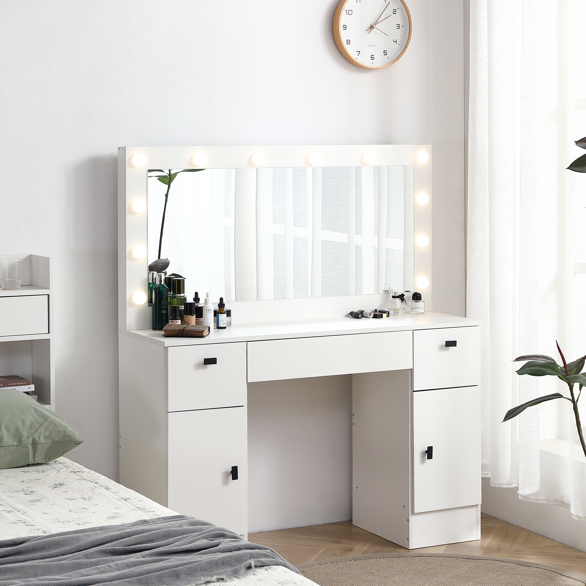 Vanity Table with Lighted Mirror, Vanity Desk with 3 Drawers and Storage Cabinet,3 Color Lighting Modes Adjustable Brightness
