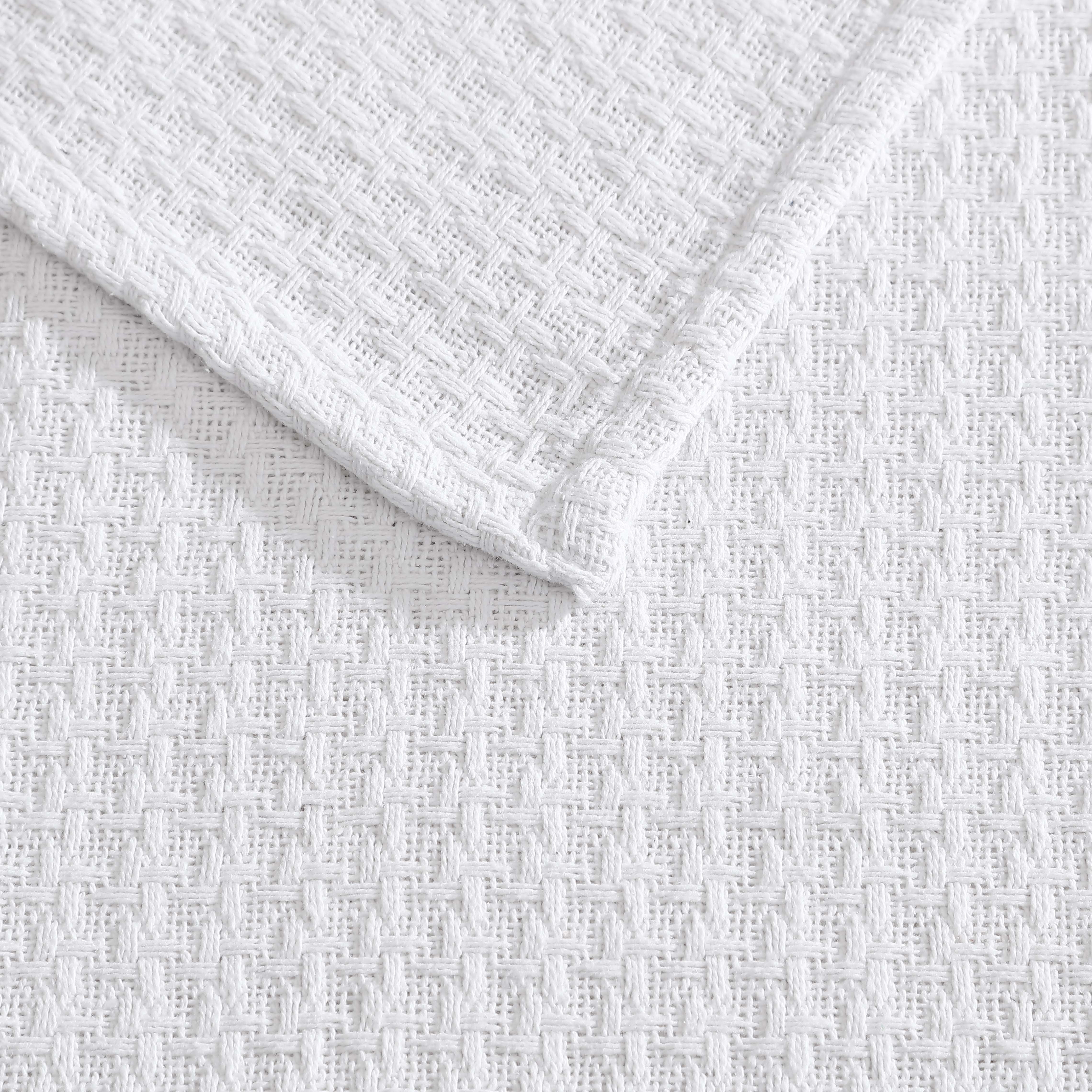 Beatrice Home Fashions, Grand Hotel Woven Cotton Blanket, Twin, White