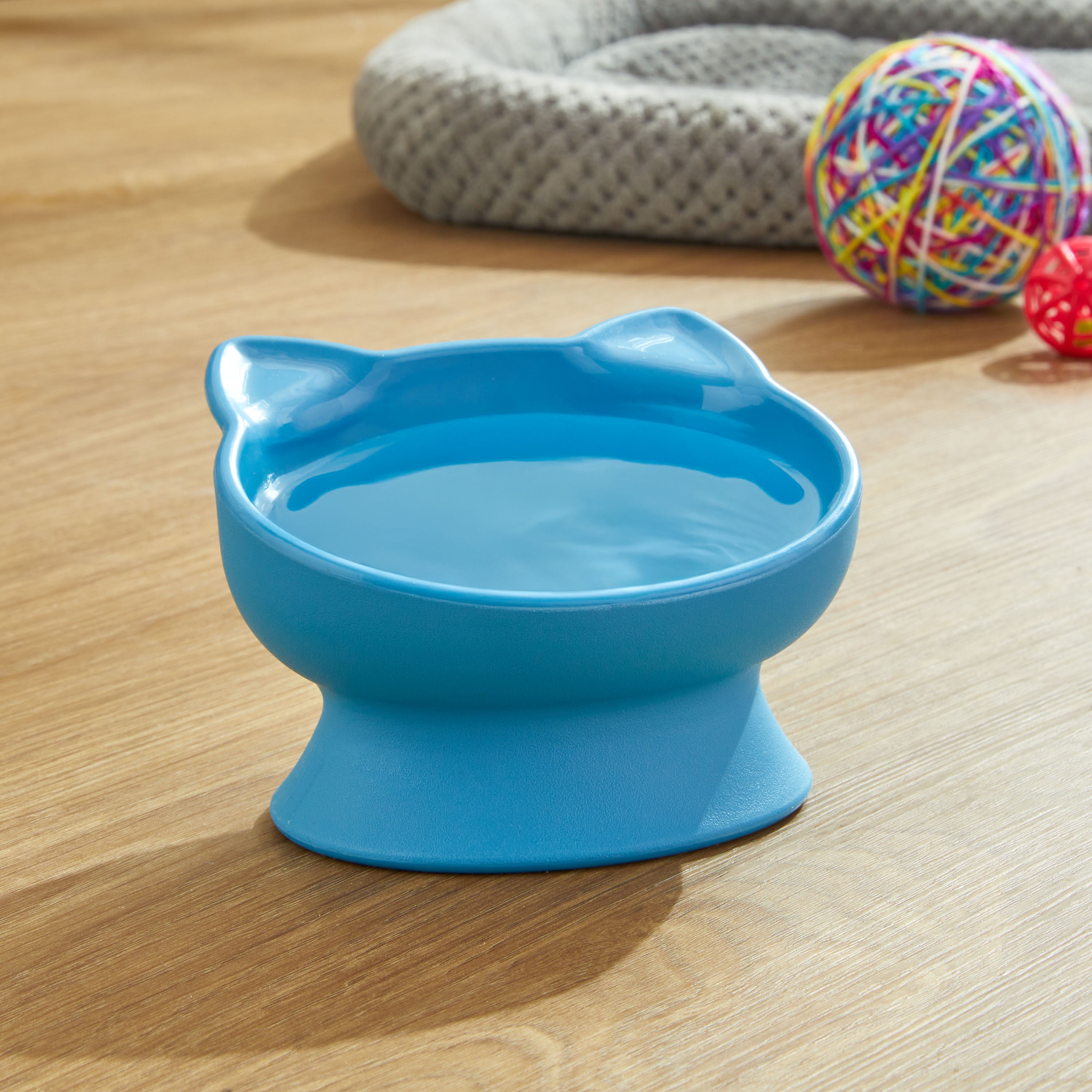 Vibrant Life 0.8-Cup Plastic Elevated Cat Ear Bowl, Blue