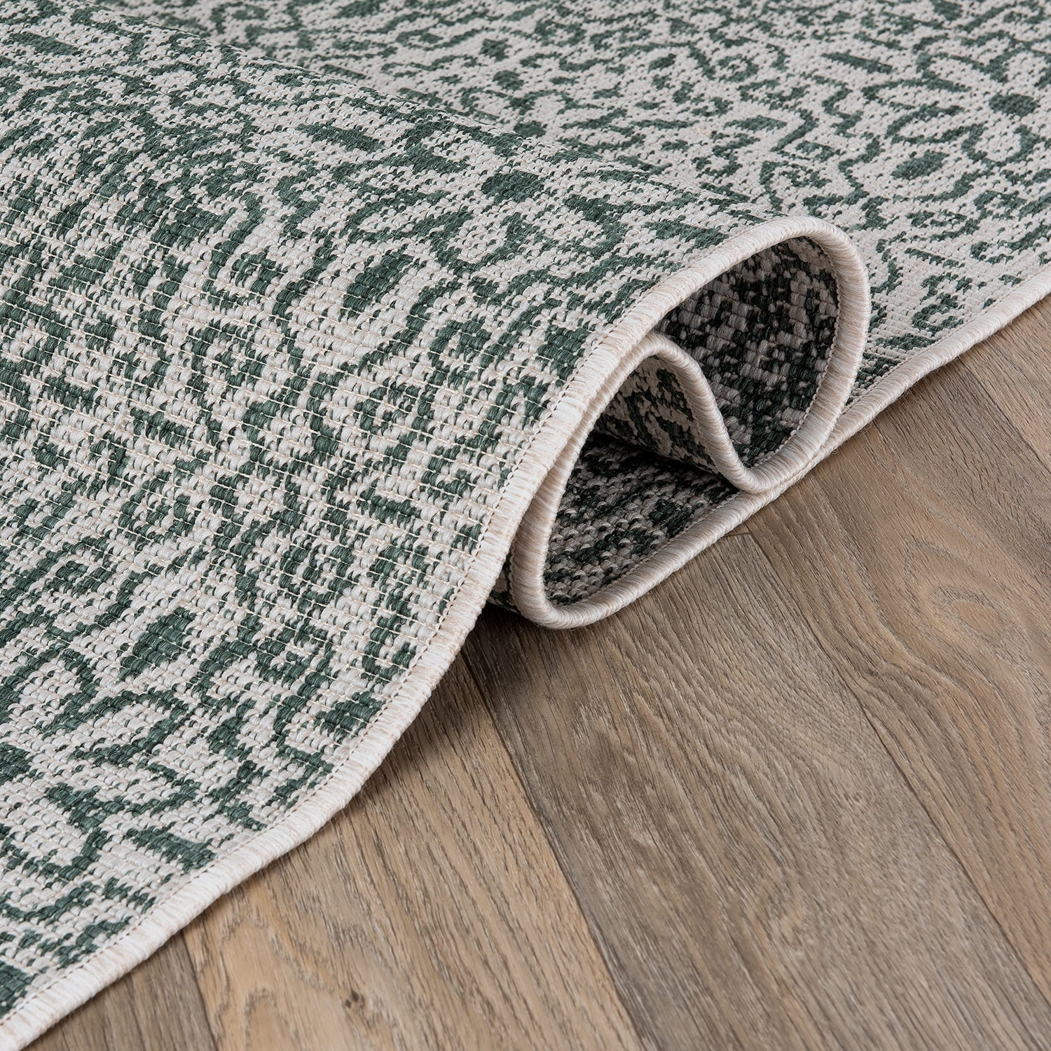 World Rug Gallery Contemporary Flowers Weather Resistant Reversible Indoor/Outdoor Area Rug - Green 2'x7'
