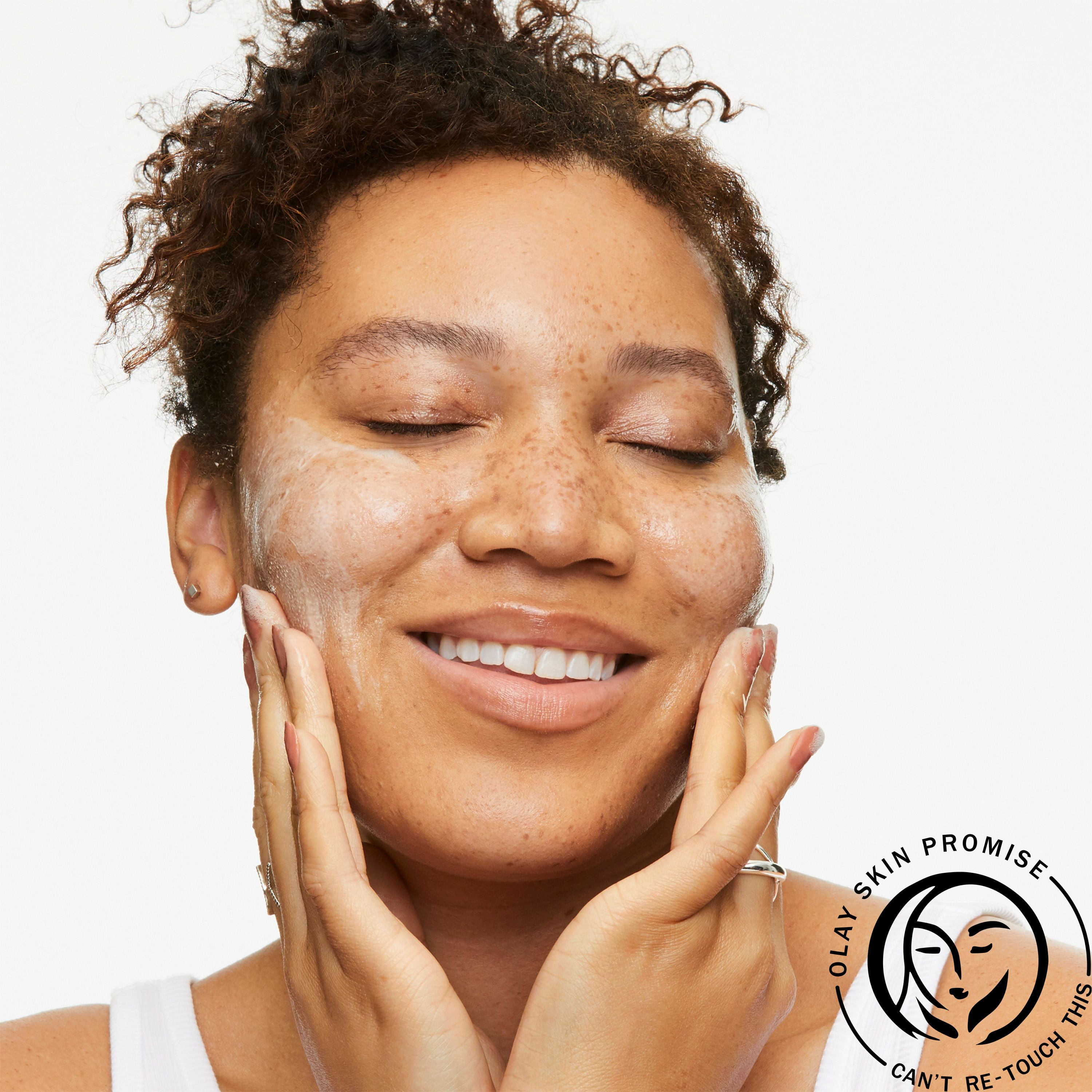 Olay Niacinamide + Peptide 24 Face Wash, Clarifying, Sulfate-Free, 473 mL