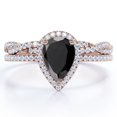 thumbnail image 1 of JeenMata Anillo de Bodas con Halo Pavé Diamante Negro y Moissanita de 1,5 ct en Forma de Lágrima; Conjunto con Cuerpo Retorcido Infinito; Baño de Oro Rosa de 18 K sobre Plata, 1 of 6